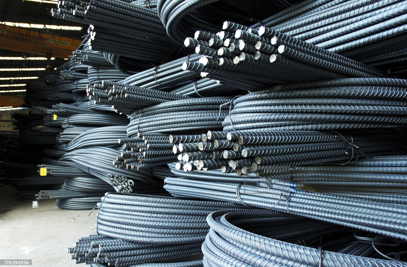 Rebar vs. Wire Mesh: Which is Better for Concrete Reinforcement?